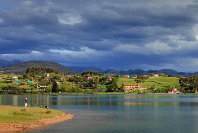 Playa Del Puntal Villaviciosa Asturias Lujo Primera Linea Playa Bagian luar foto